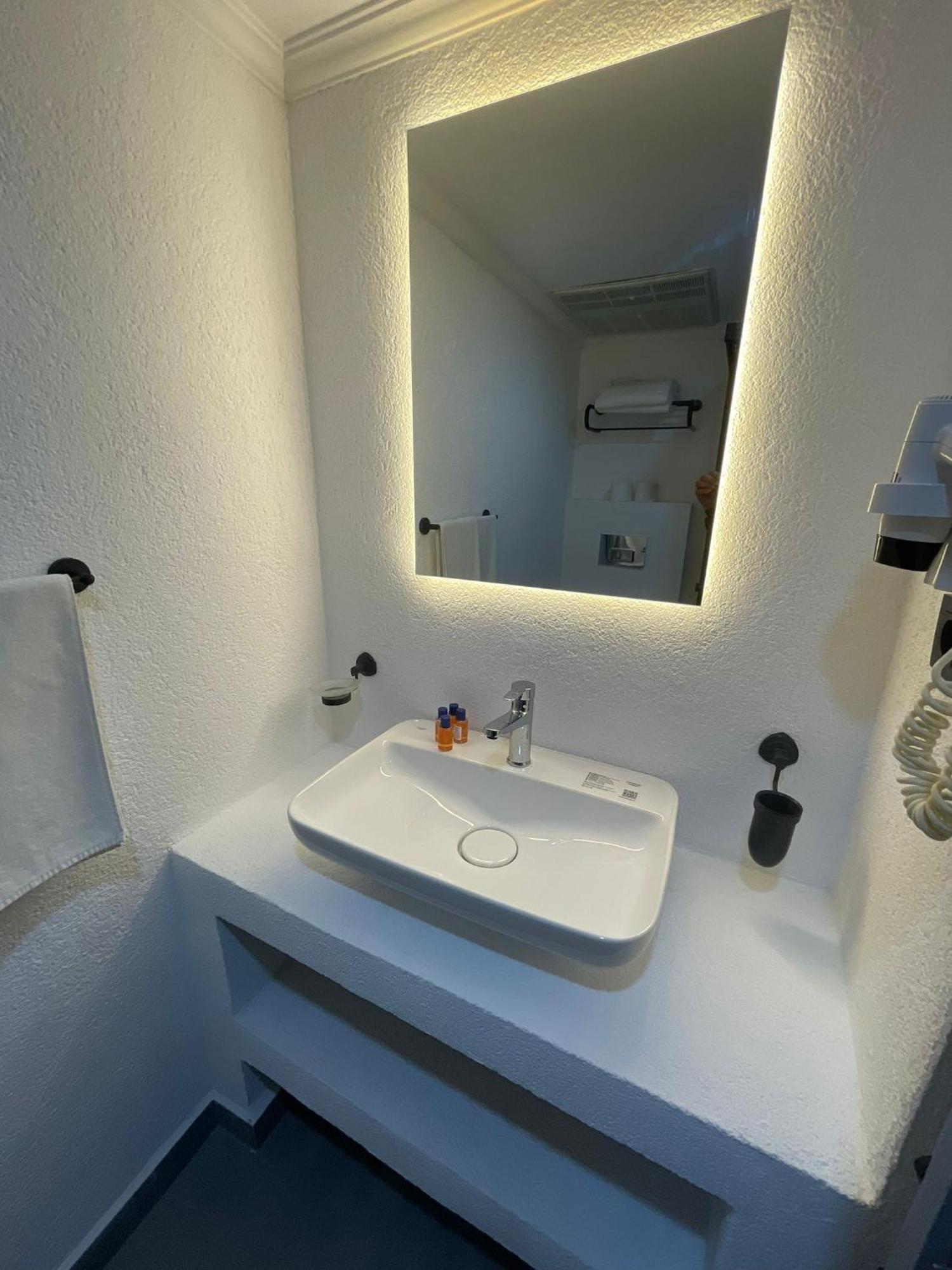 Costa Bitezhan 4* Бітез