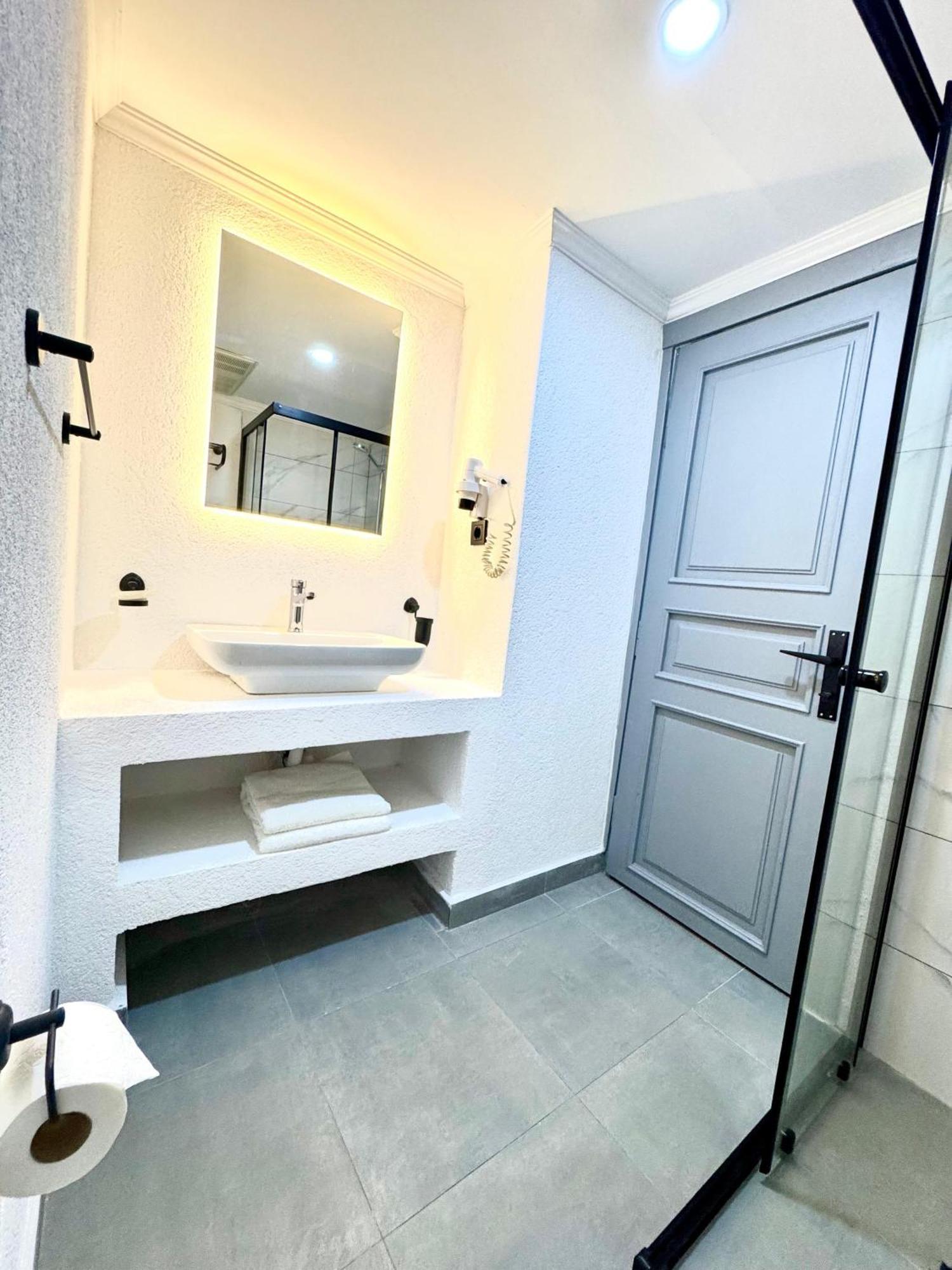 Costa Bitezhan Готель 4*
