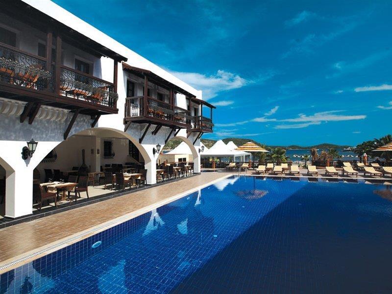 Costa Bitezhan 4*